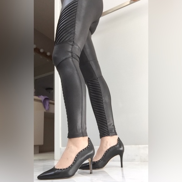Spanx Moto Faux Leggings, size XL fits size 4 only - Picture 1 of 14
